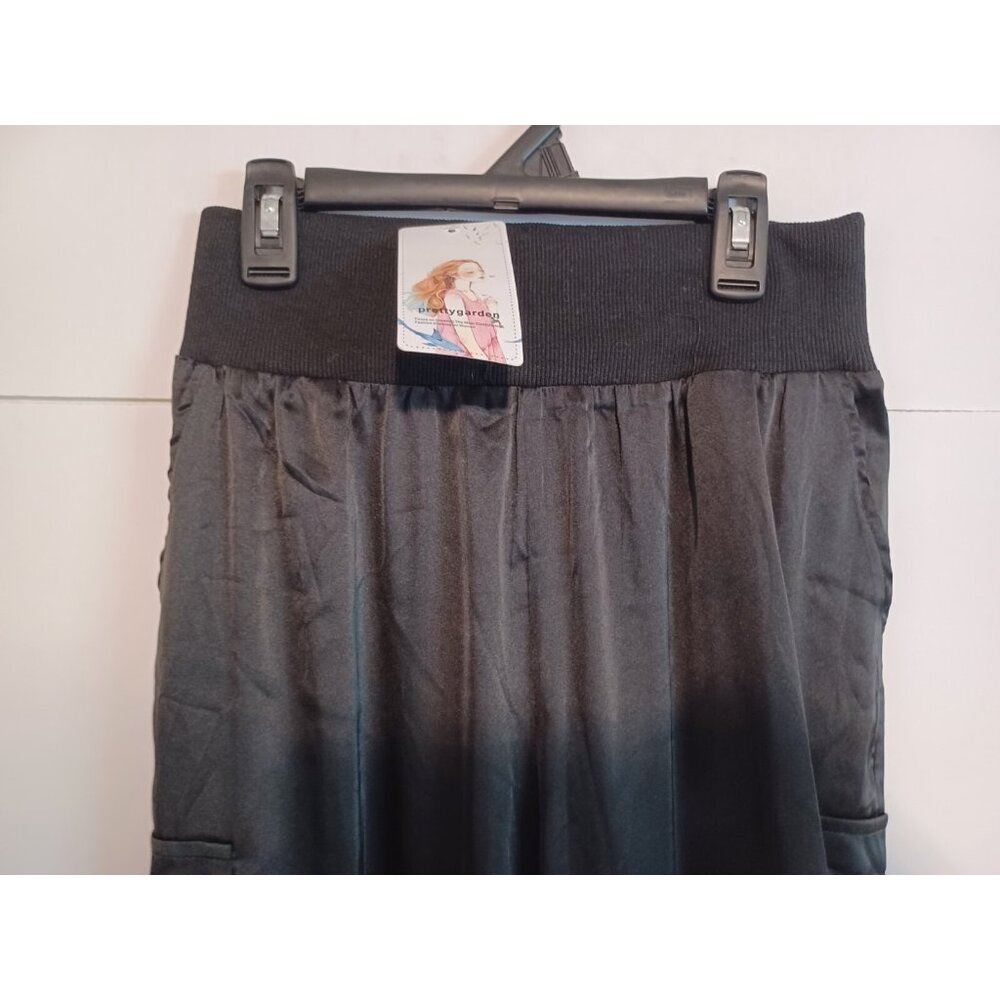 Pretty Garden Satin/Silky (POLYESTERBLEND) Cargo Pockets S(24X27)Straight Pants - Picture 4 of 7